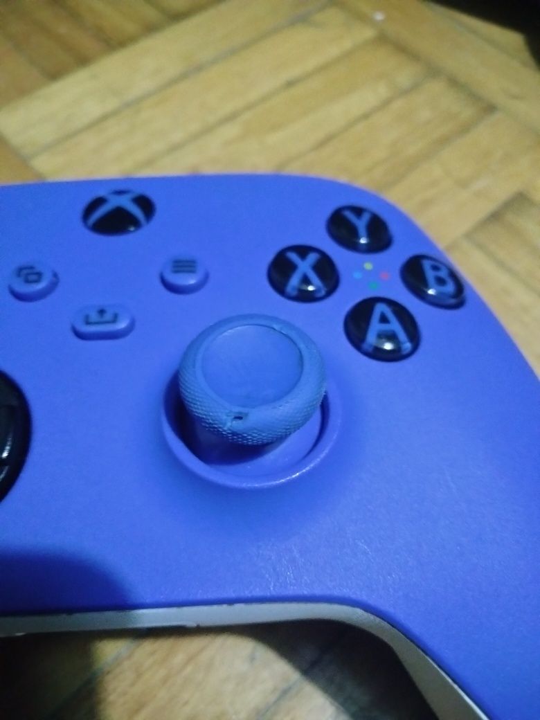 Comando Xbox Series X | S Seminovo