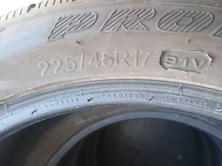 Całoroczne opony Profil 225/45/R17 para 2 sztuki 2021r. Bieżnik 8,3mm