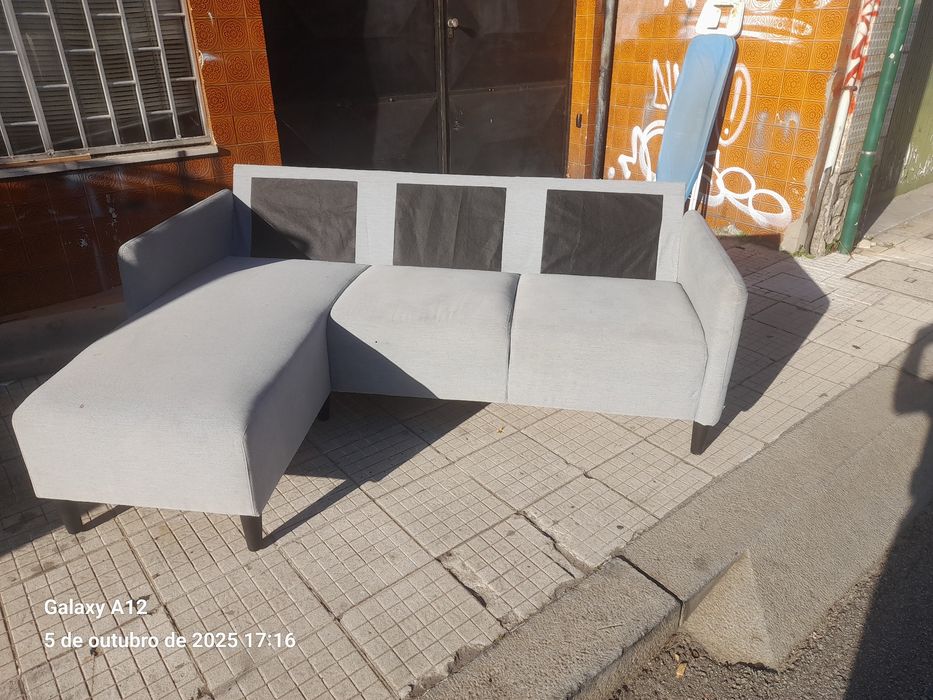 Sofá 3 lugares chaise longue Ikea Angersby