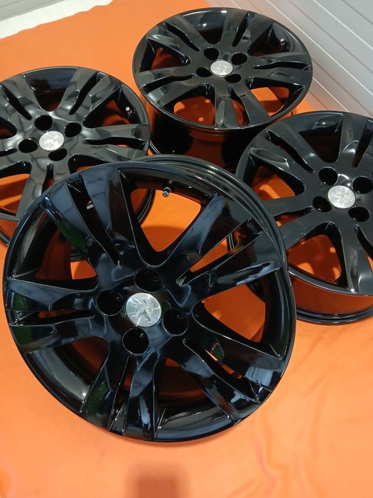 Felgi aluminiowe 17' 4x108 Peugeot, -czarny połysk