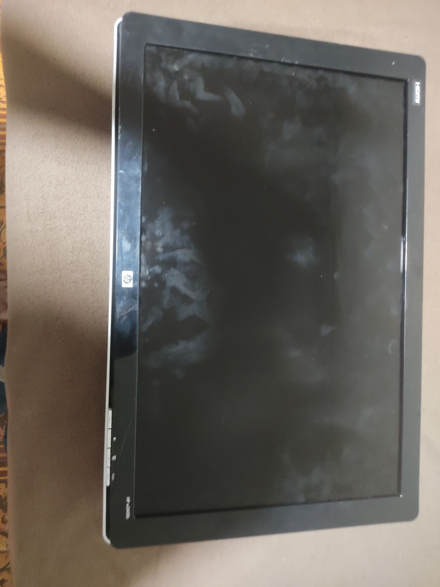 Monitor hp avariado
