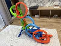 Hot Wheels Action poczwórna pętla HXR70