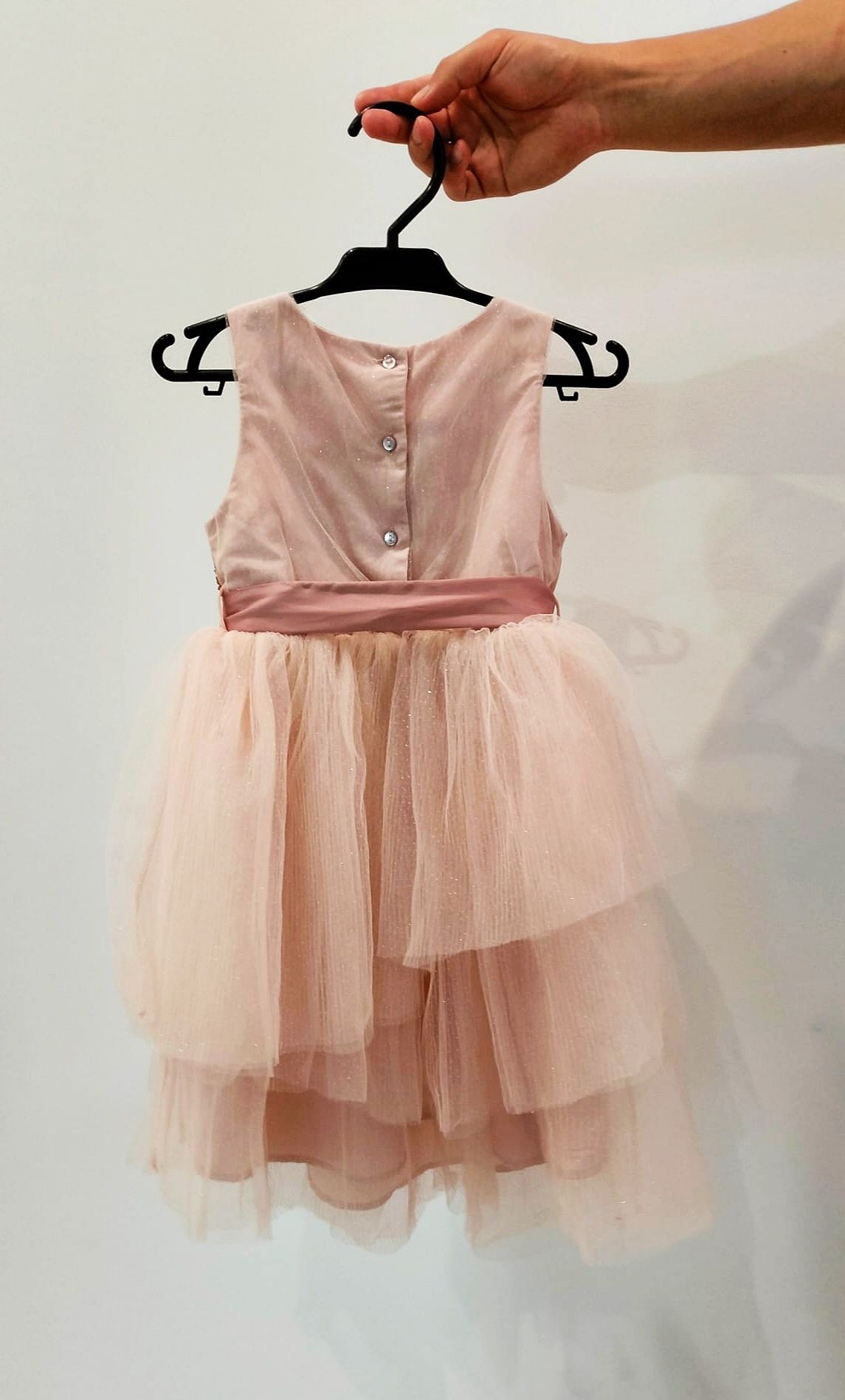Tiulowa sukienka dla dziewczynki, rozmiar 104