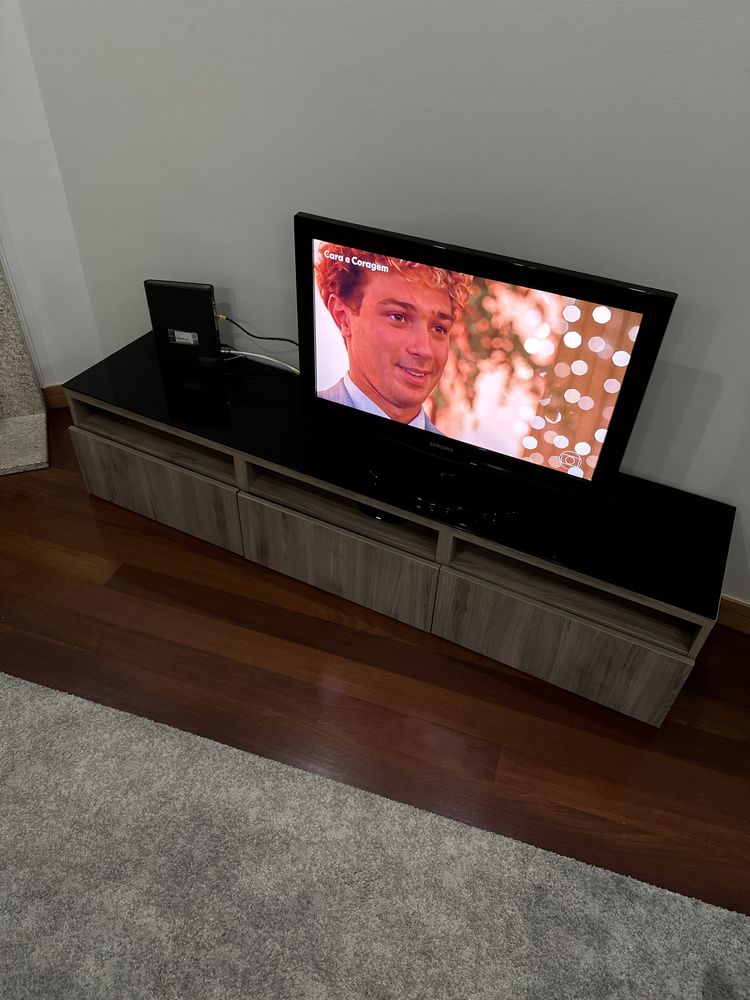 Móvel de TV 1,80cm + 60cm