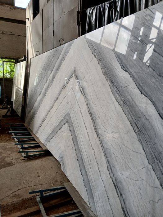 Онікс, мармур, Травертин