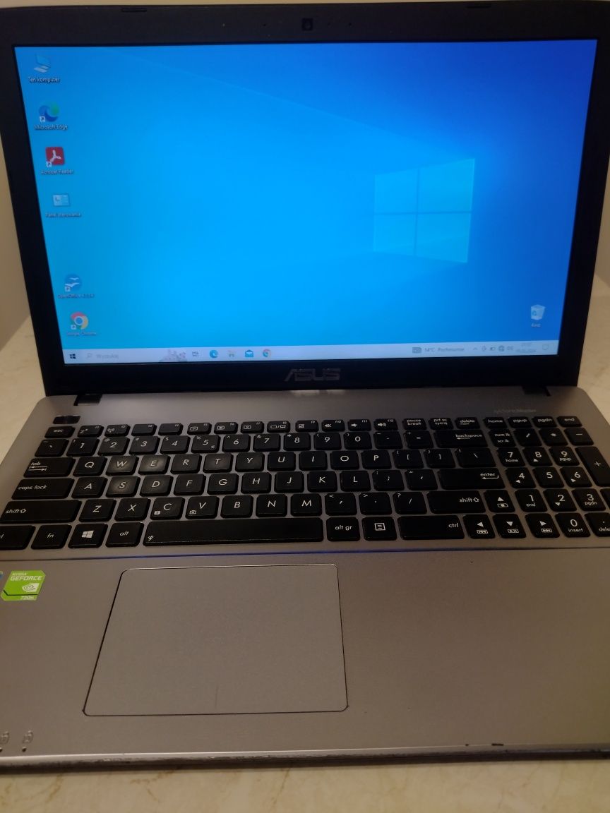 Laptop Asus R510L (nowy dysk SSD)