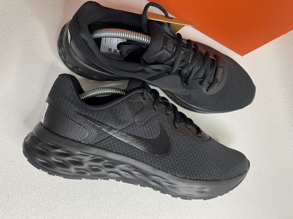 Кросівки фірмові Nike Revolution6 Розмір 42/44