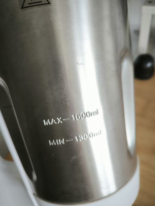 Máquina sopas, compotas e smoothies