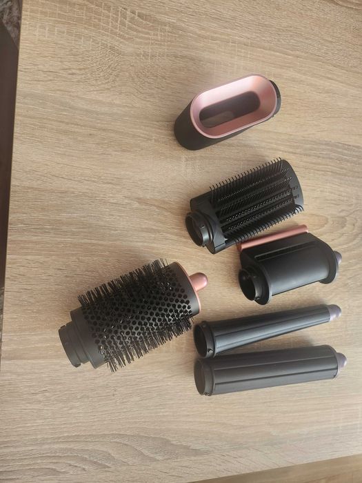 Suszarko-lokówka DYSON Airwrap I.D Straight+Wavy Pastelowy róż 1300 W