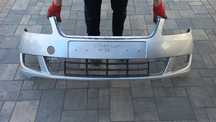 Skoda Fabia 2 lift zderzak roomster 10-15 przod przedni srebrny 9156