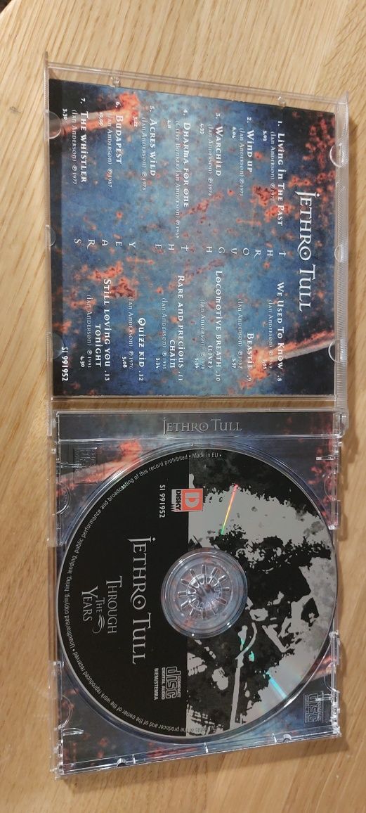 Jethro Tull, through the years,  CD