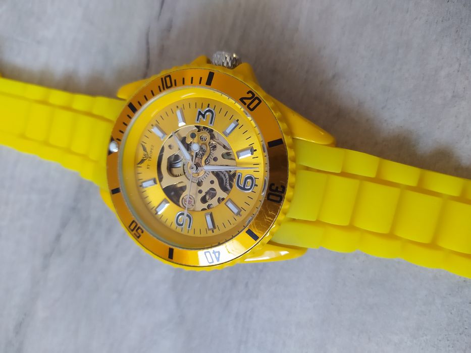 Zegarek St. Tropez V8 z chronometrem, zegarek mechaniczny.