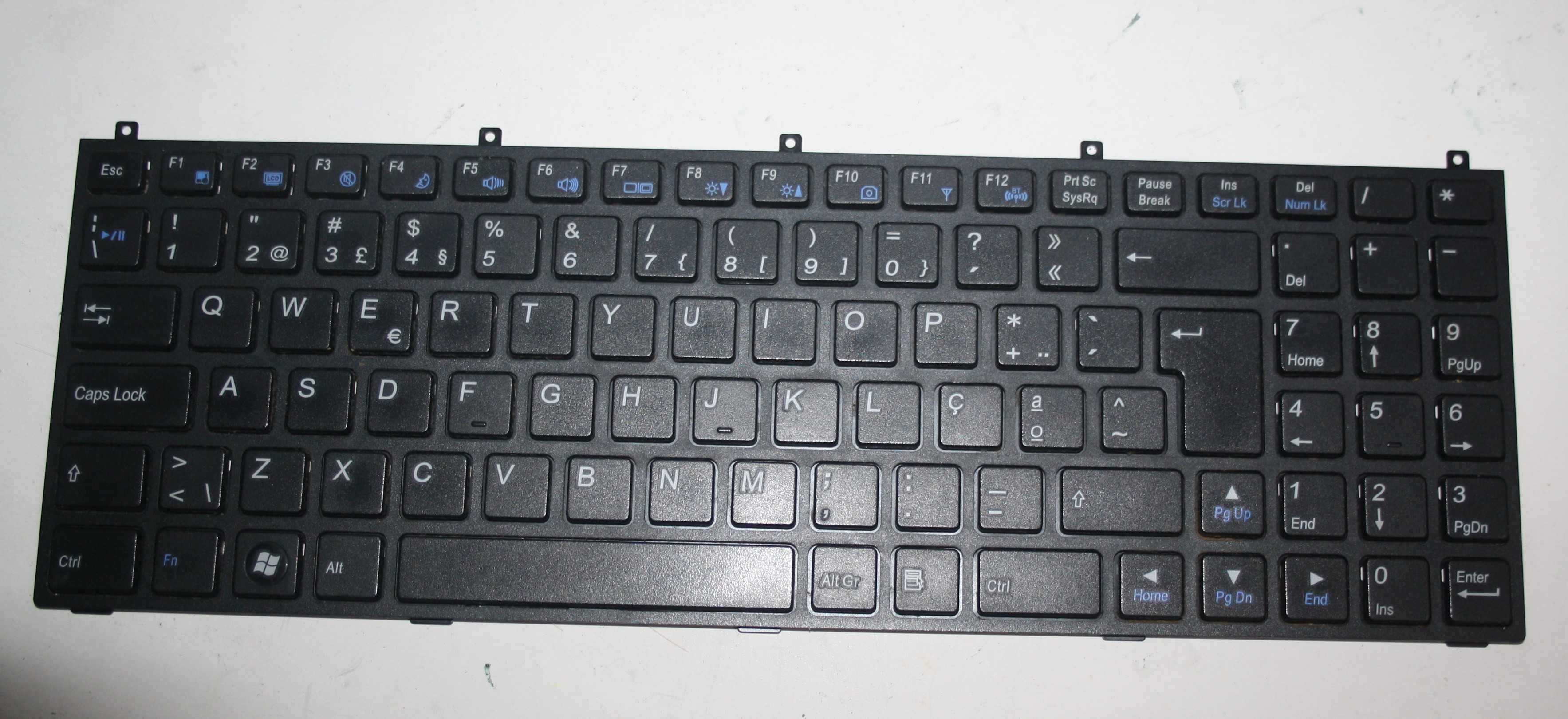 Teclado Insys W761TUN Clevo M980NU PT-PT MP-08J46P0-430