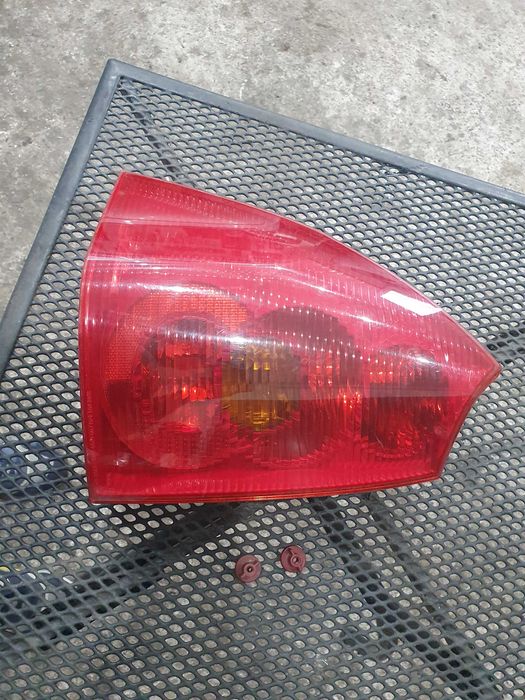 Lampa tyl tylna lewa Peugeot 307 sw kombi oryginal kompletna