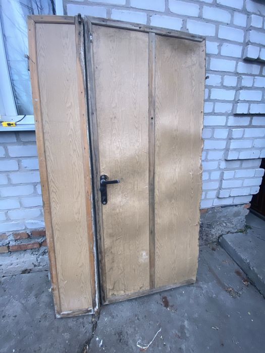 Продам Двери металлические без рамки
