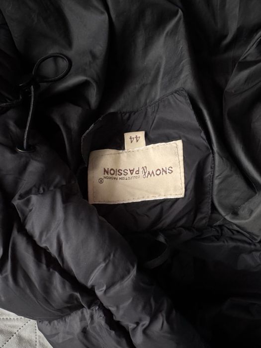 Жіноча зимова куртка пуховик