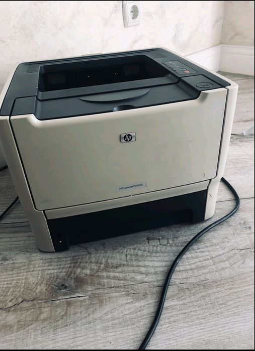 Принтер HP p2015d