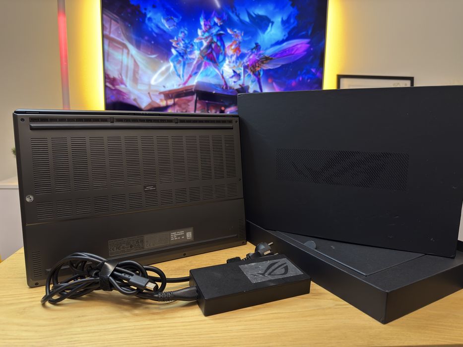 Asus rog zephyrus G16 OLED, rtx4070, ultra 9, 240hz