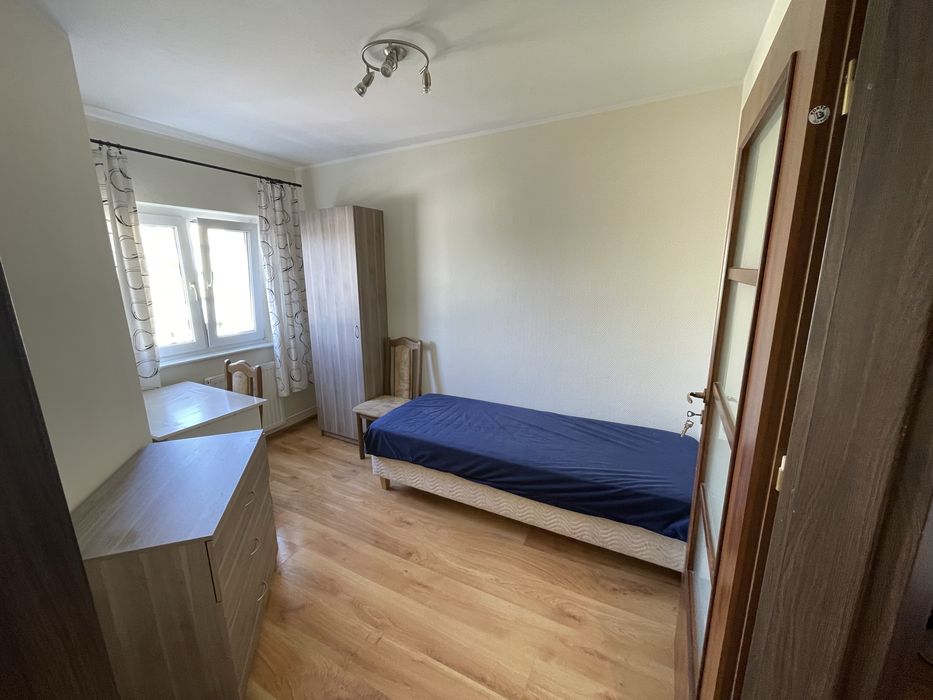 Pokój jednoosobowy dla dziewczyny