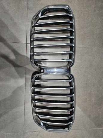Oryginalne nerki-grill BMW X5 2020 rok