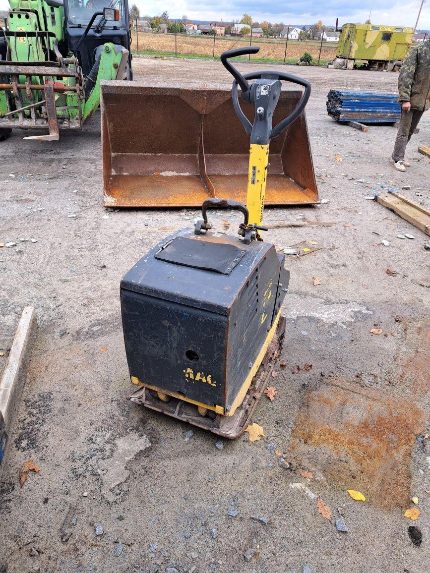 Продам трамбовку фірми Bomag  на 450кг