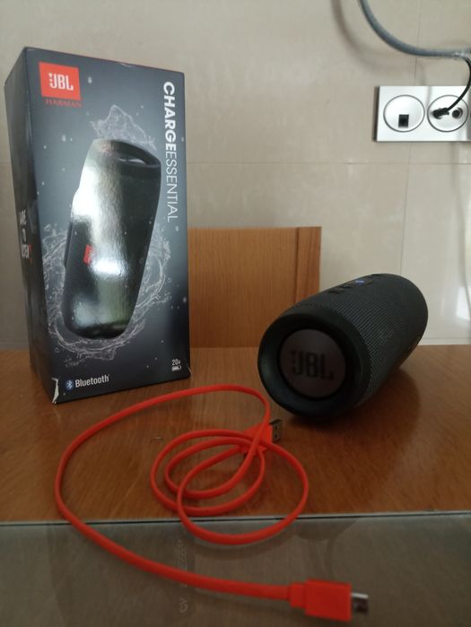 Jbl Charge Essential (20w)