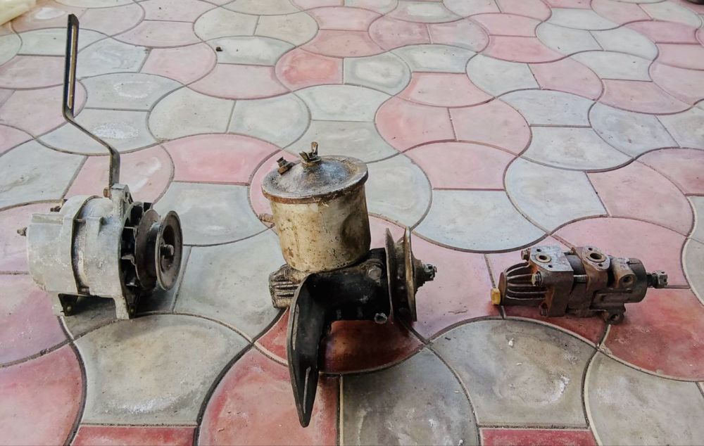 Генератор насос  ЗІЛ -130