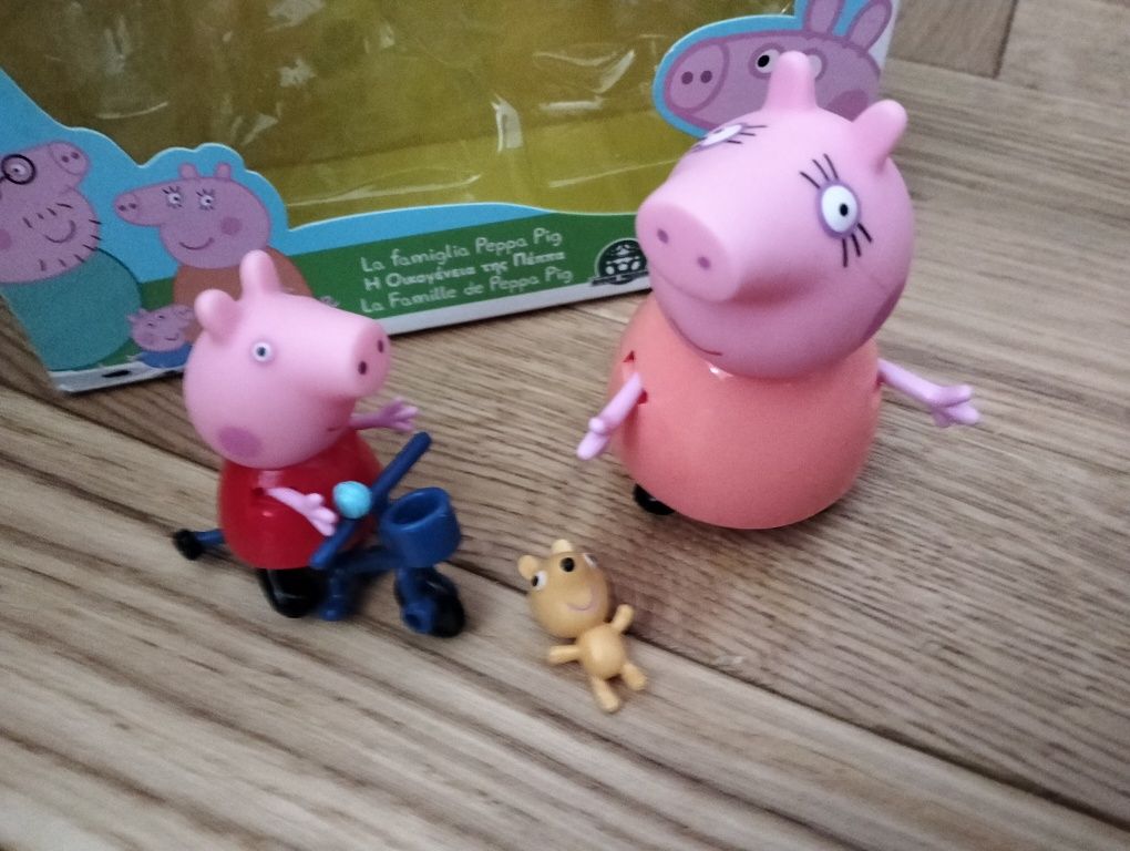 Peppa Pig Świnka Peppa Mama rowerek miś Teddy zestaw pudełko