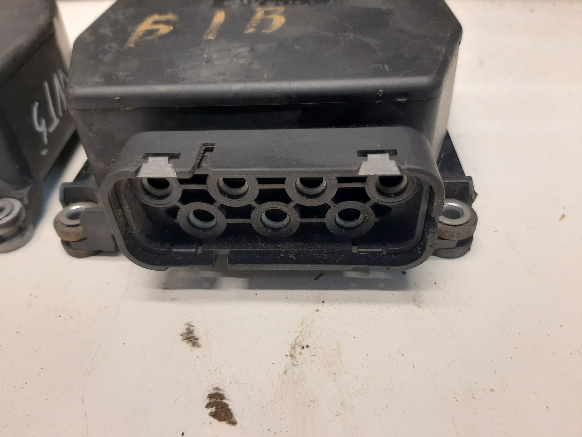 Блок магнитных клапанов 6Q0906625 vw Touran Caddy Golf Skoda Audi