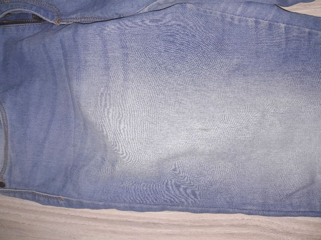 Spodnie jeans damskie