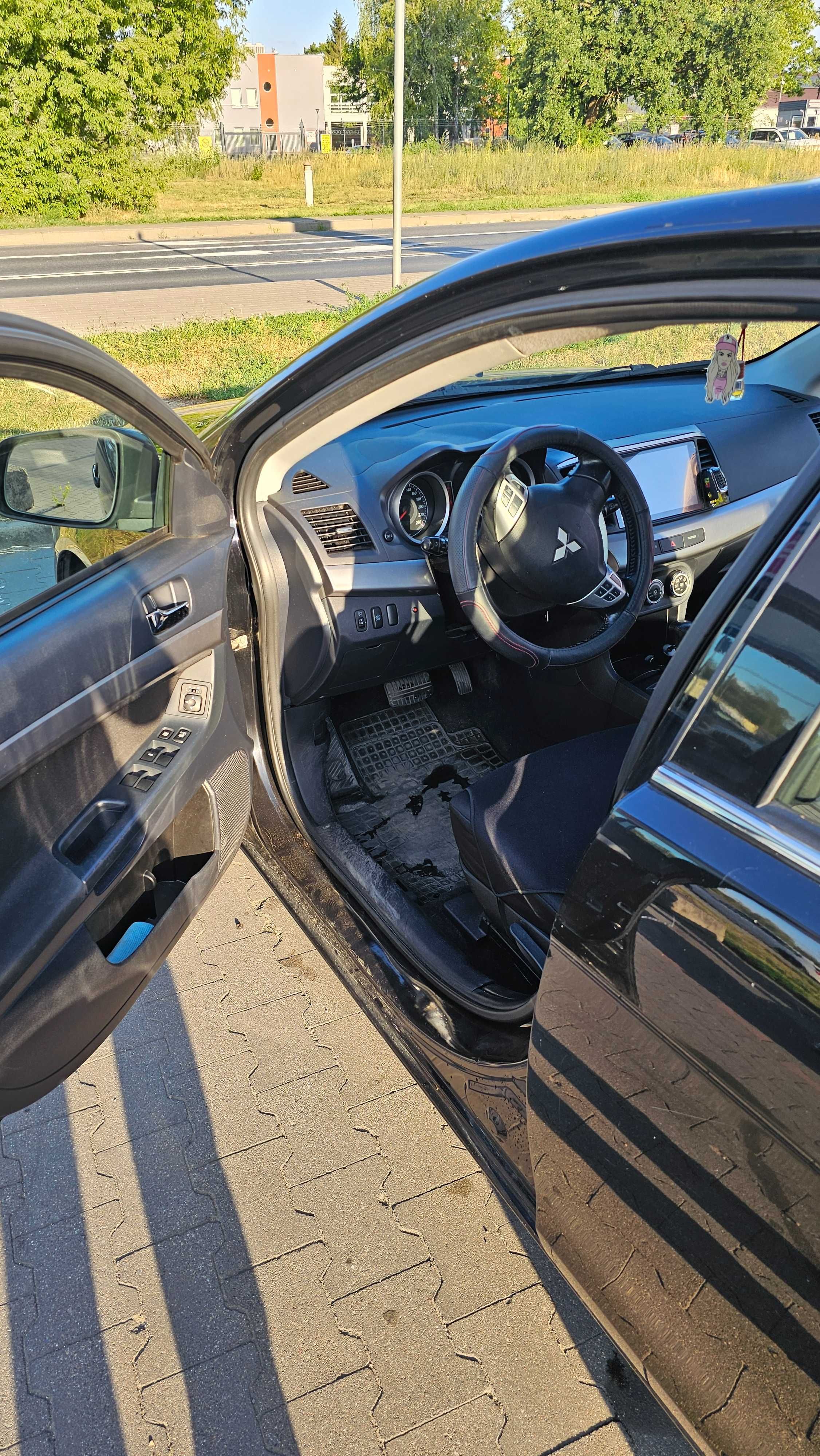 Mitsubishi lancer 2010 1.8 automat