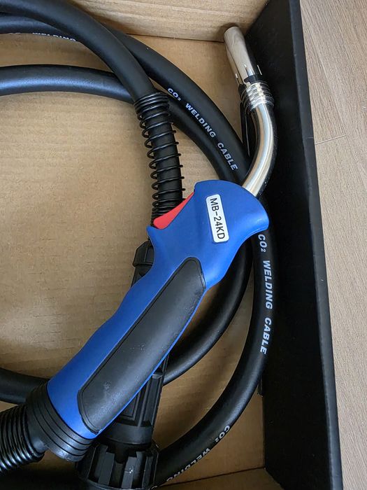 Uchwyt spawalniczy MIG MAG MB-24 24KD