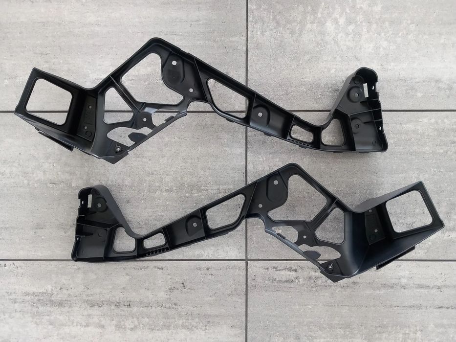 Uchwyty ślizg zderzaka lewy i prawy Ford Mondeo 2007-2014 1730292 1730294