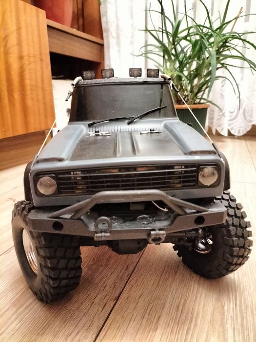 Rc Carisma coypte model rc crawler trial