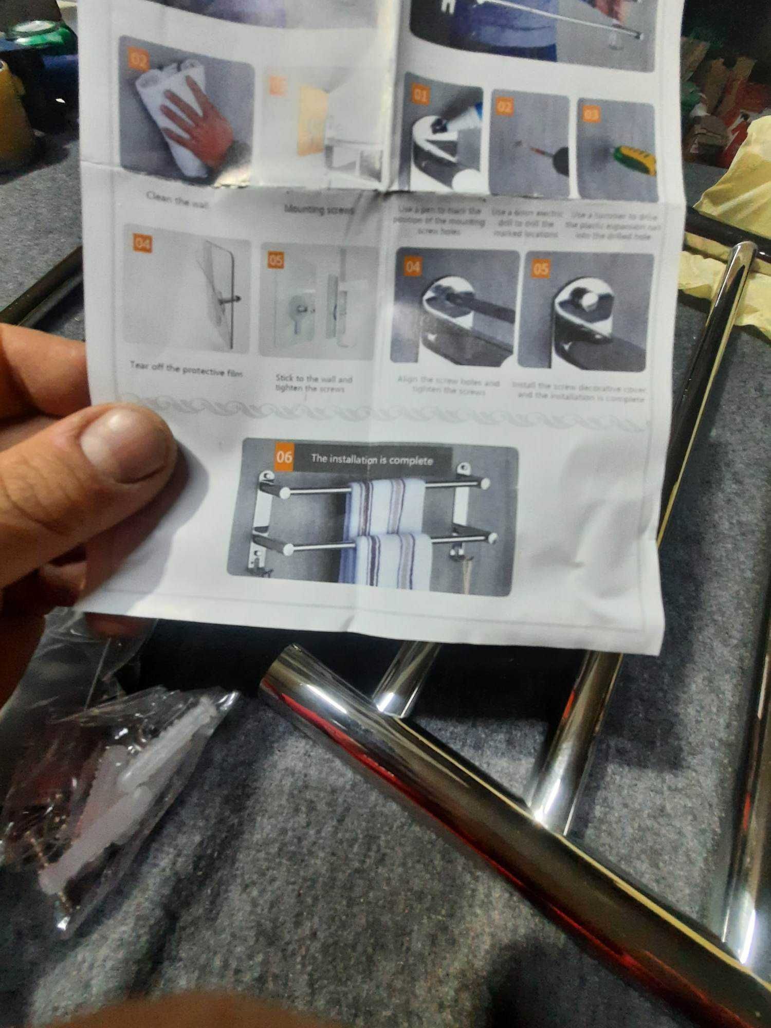 uchwyt na ręczniki metalowy