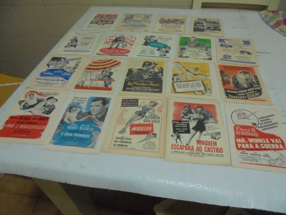Lote de panfletos de cinema todos diferentes dos anos 40, 50 e 60.