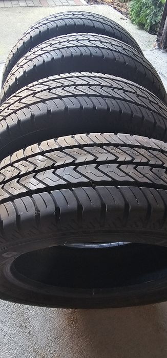 Opony Dunlop 215/60R 17C letnie