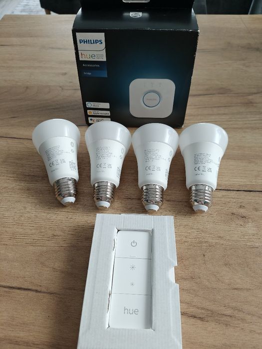 Sprzedam Nowy starter Hue white ambiance 9W E27