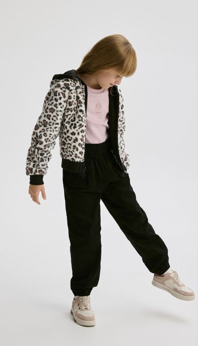 Штани reserved з ланцюжком карго джогери