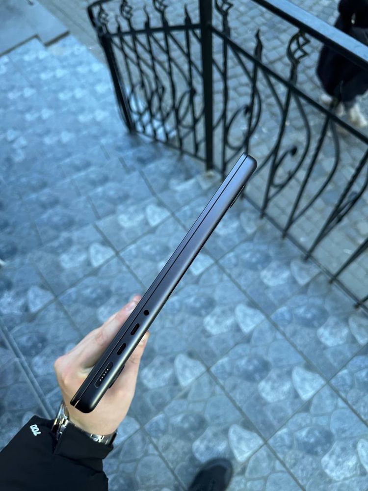Apple MacBook Pro 14.2" M3 Pro 18ram 512ssd Space Black MRX33 100%акум