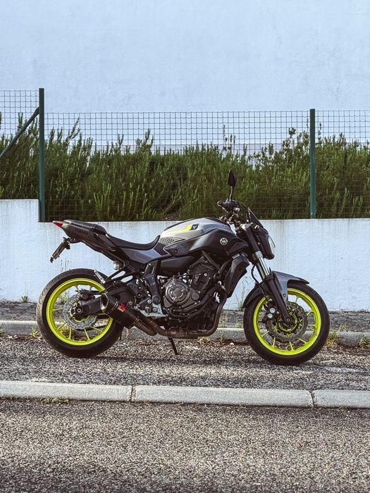 Yamaha MT-07 *material de origem*
