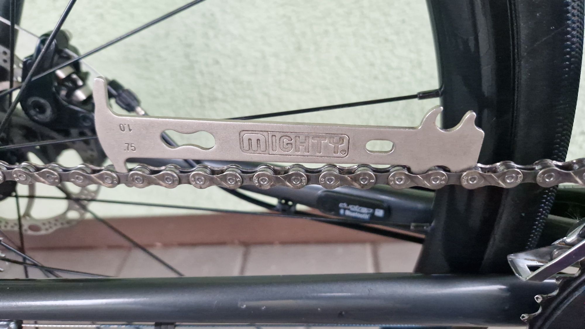 TREK domane AL3 alu CARBON sztywne osie r56 gravel endurance