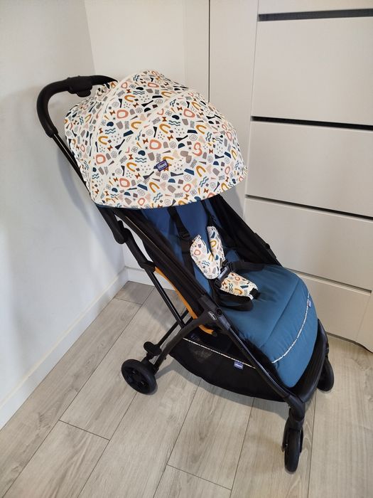 Chicco Glee lekki wózek spacerówka do 22 kg