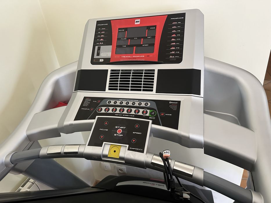 Passadeira Eletrica de corrida BH