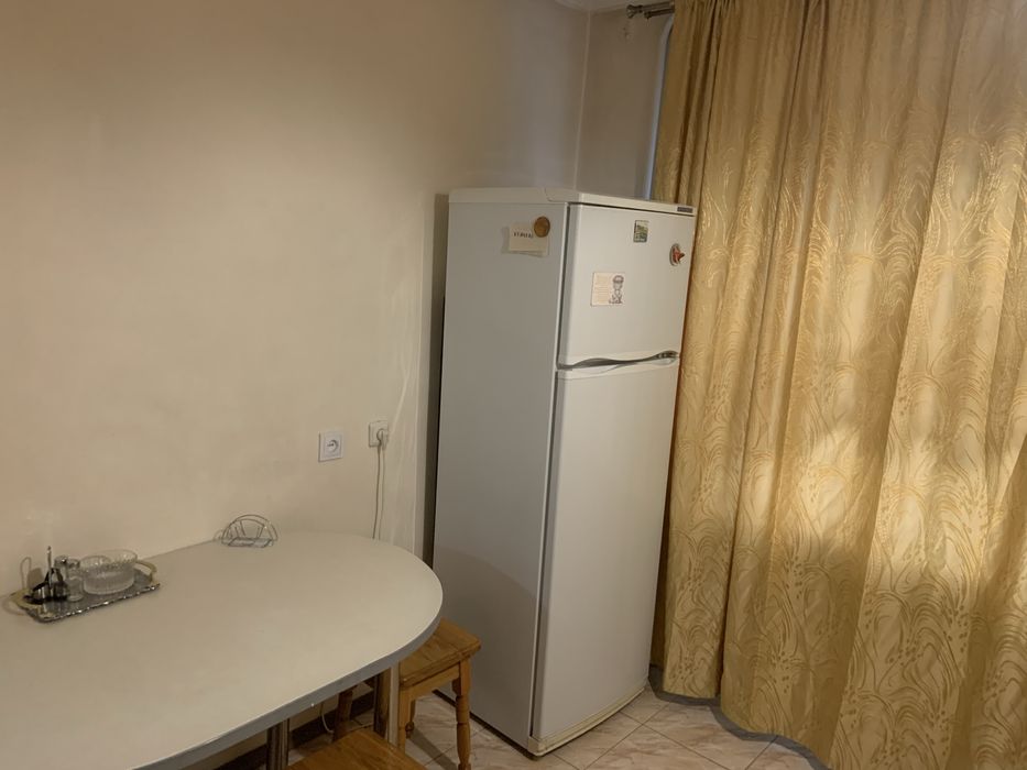 Подобово трикімнатна квартира, Документи,