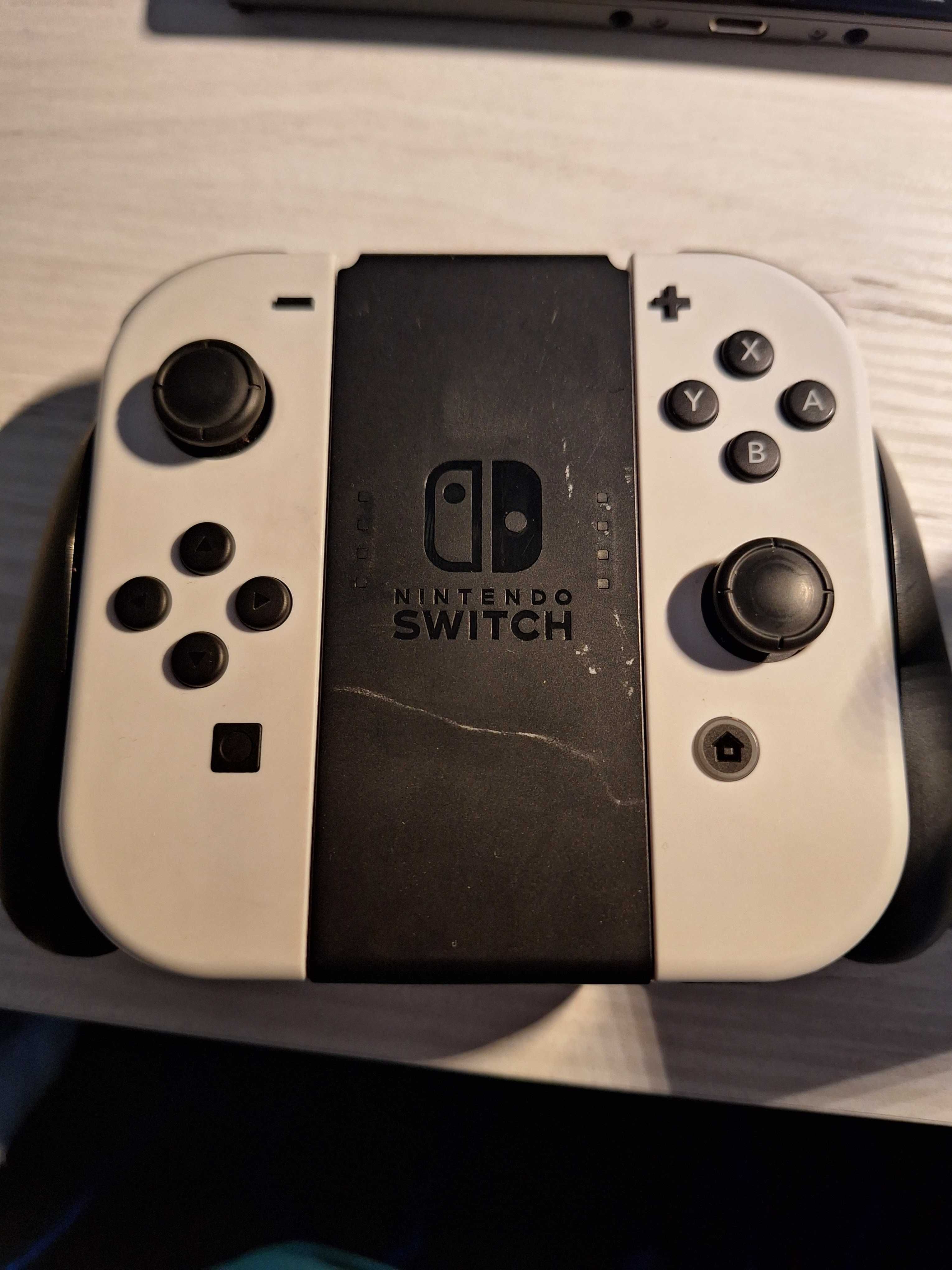 Nintendo Switch OLED + Dodatki