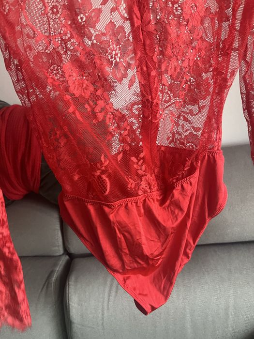 Czerwone koronkowe body sexi święta koronka