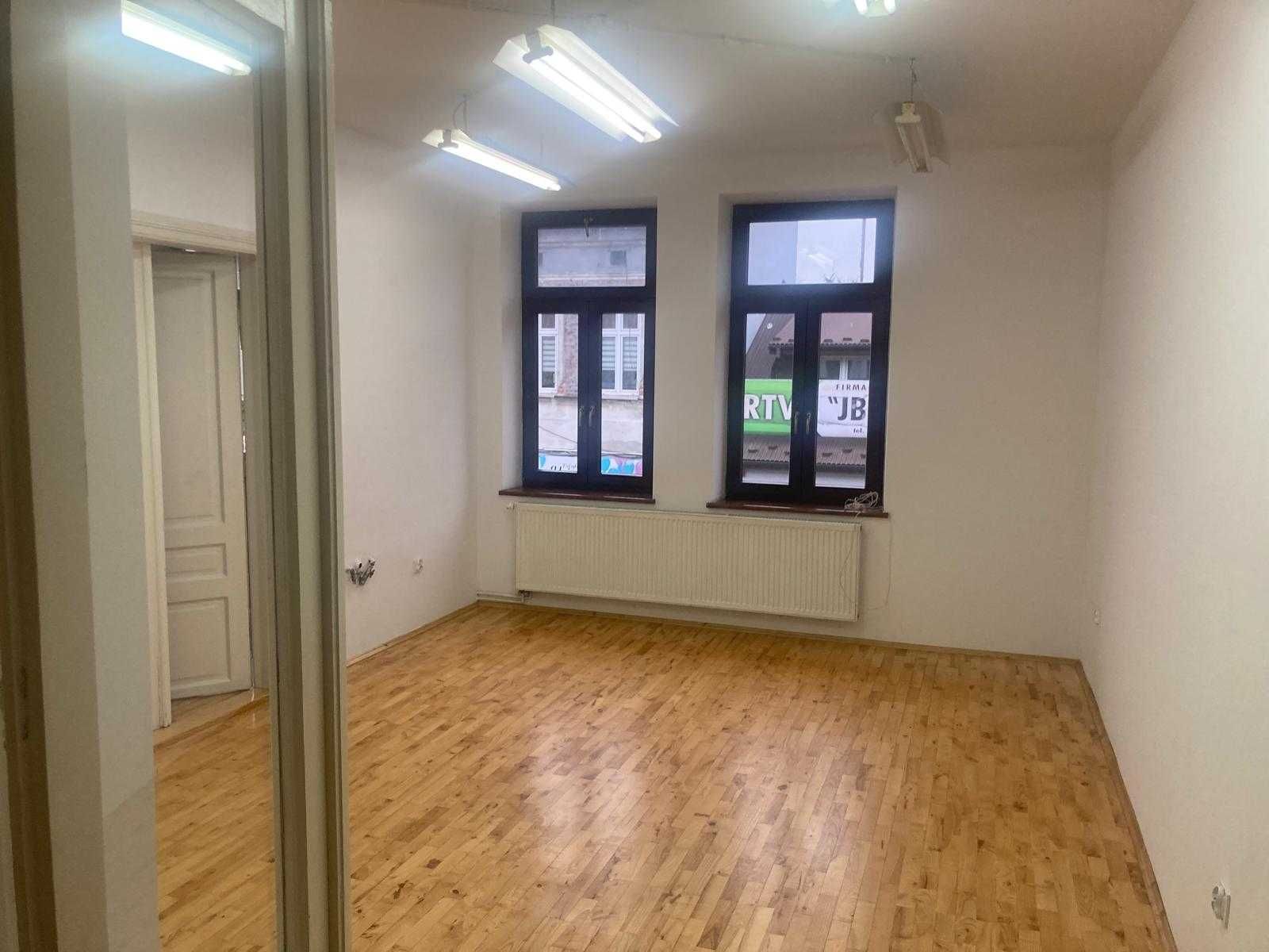 Lokal 71 m^2 do wynajęcia Brzesko ul. Głowackiego 12 w cenie 23 zł/m^2