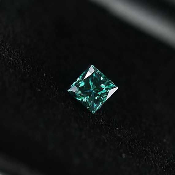 Diament Moissanit Księżniczka 5,5x5,5mm-1CT VVS1-D