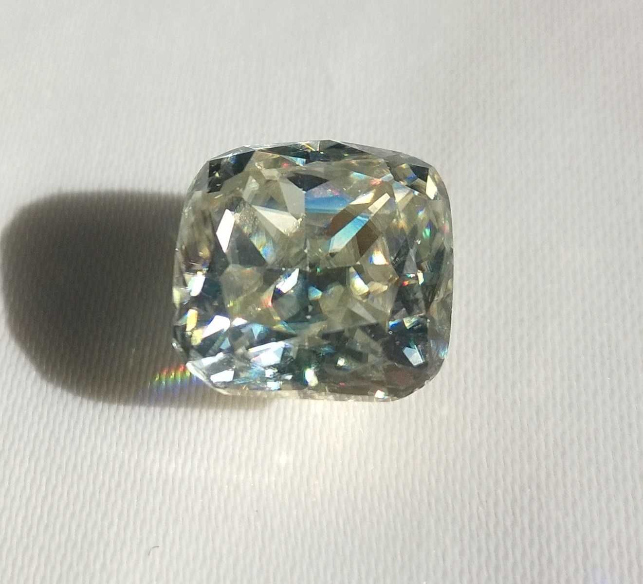 7.1 CT   Biały Moissanit  11.3 mm  oktagon/ kwadrat  kamień jubilerski